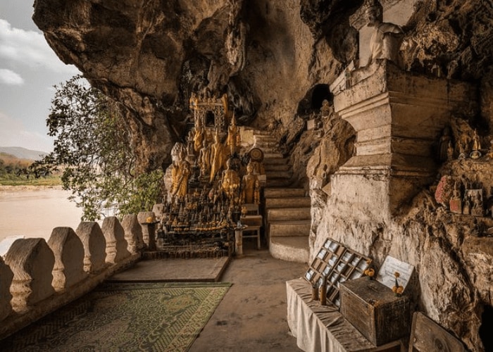Pak Ou Caves